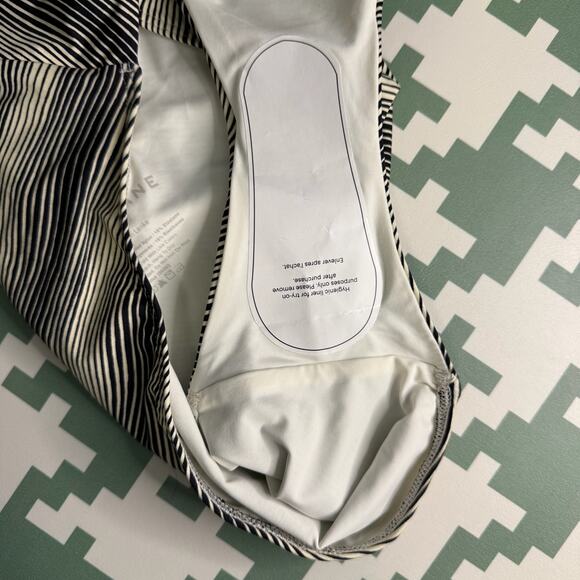 Everlane The String One Piece Swimsuit Black White Stripe Size Large NWT - Picture 3 of 12